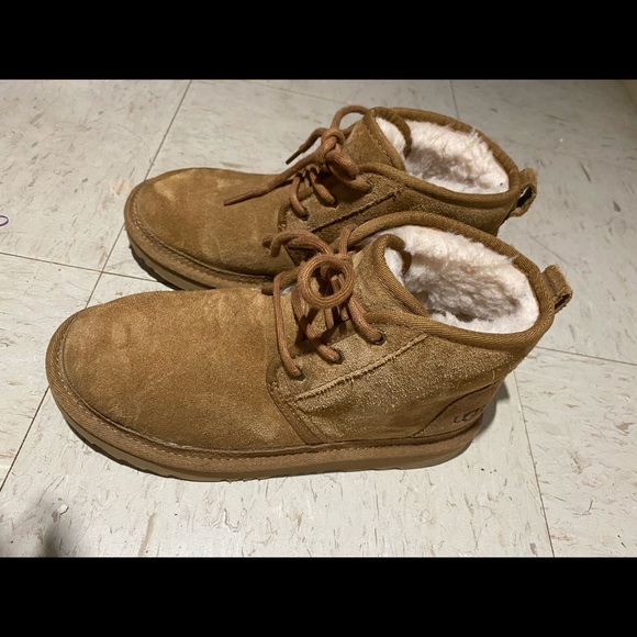 Uggs - Picture 3 of 5